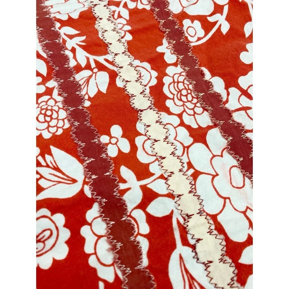 Anthropologie 100% cotton half apron w pockets red floral